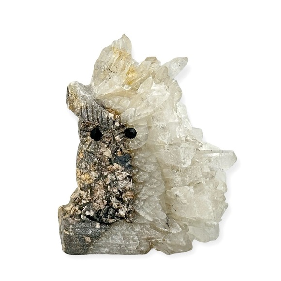 Owl Hand Carved Natural Quartz Healing Crystal Geode - Picture 3 of 4